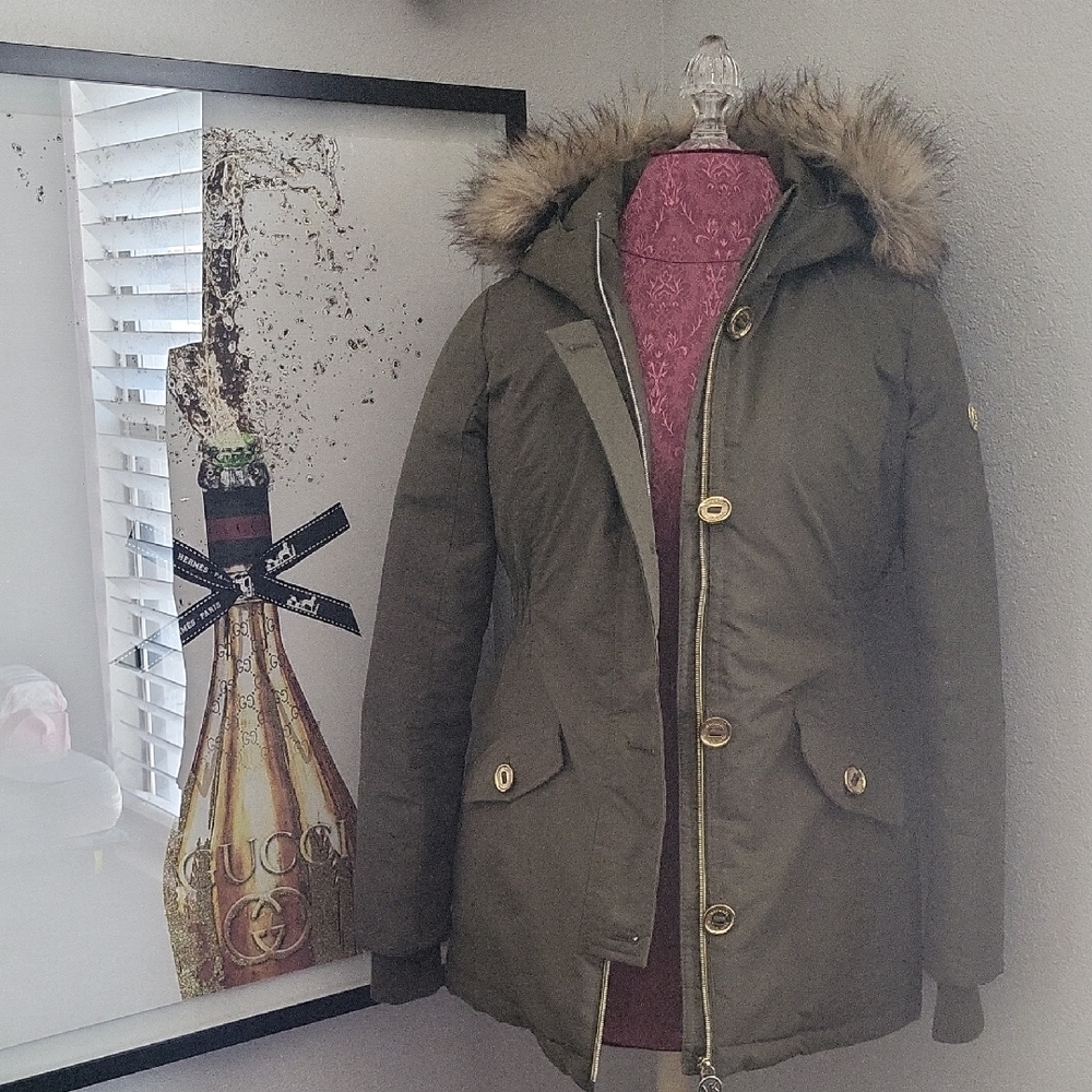 MICHAEL Michael Kors Olive Puffer Coat with Faux Fur Hood - Picture 1 of 9